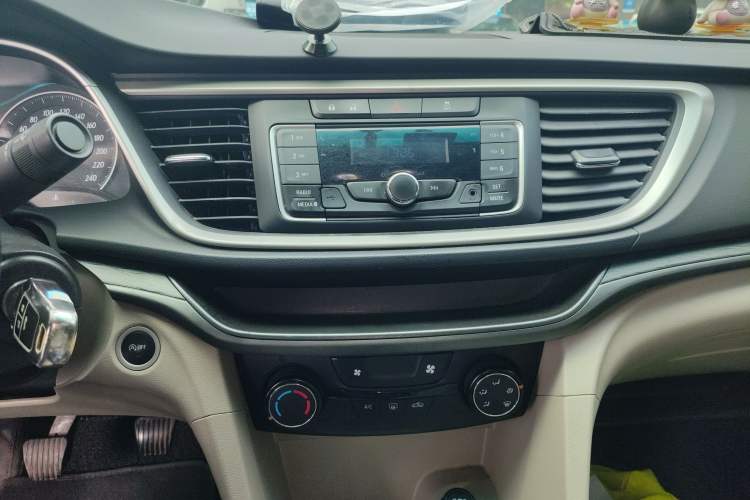 Used Buick GT 2018 15T Manual Elite Version China V Standard
