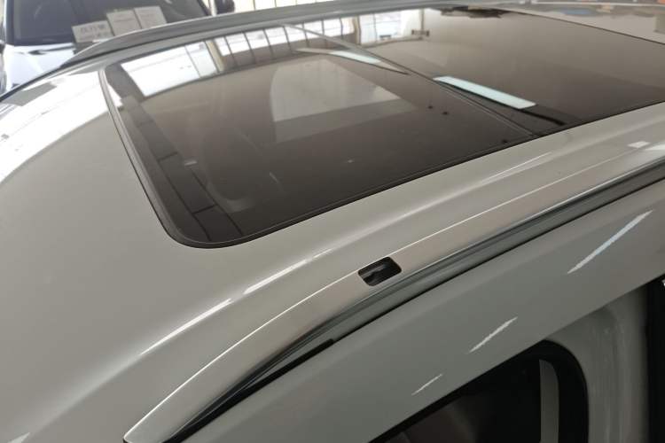 Used Honda CR-V 2023 240TURBO Two-Wheel Drive Deluxe Edition 7 Seats
