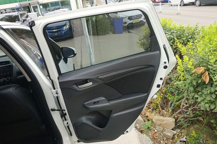 Used Honda Fit 2016 1.5L LXS CVT Comfort Sunroof Version
