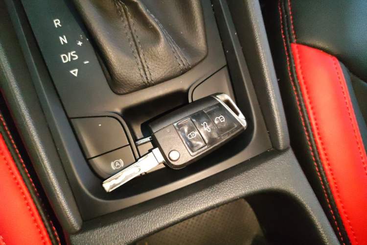 Used Skoda Kodiaq 2019 Restyled TSI330 5-Seater Two-Wheel Drive Standard Version China VI
