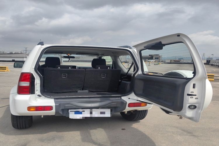 Used Suzuki Jimny 2015 1.3L AT JLX Navigation Edition
