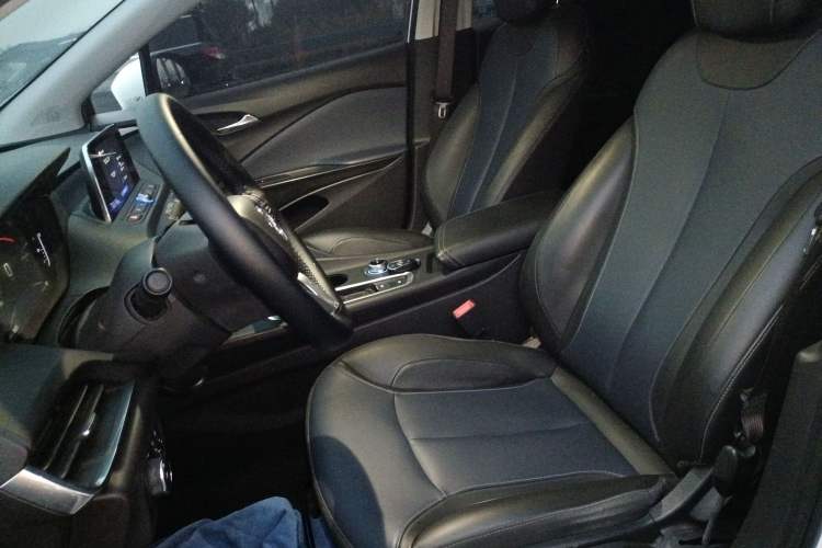 Used Buick Velite 6 2019 Connected Fashion Model