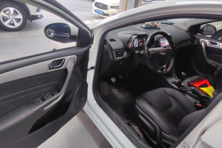 Used Chery Arrizo 5 2018 1.5L Manual Tribute to Youth Edition
