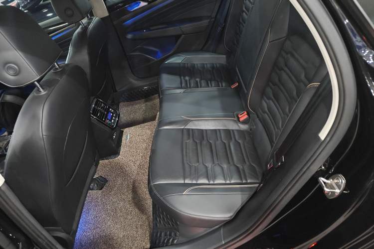 Used Volkswagen Passat 2020 330TSI Elite Edition China VI