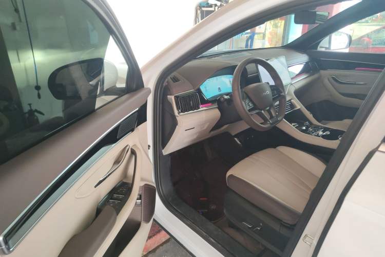 Used BYD Song PLUS New Energy 2025 DM-i 112KM Prestige Model
