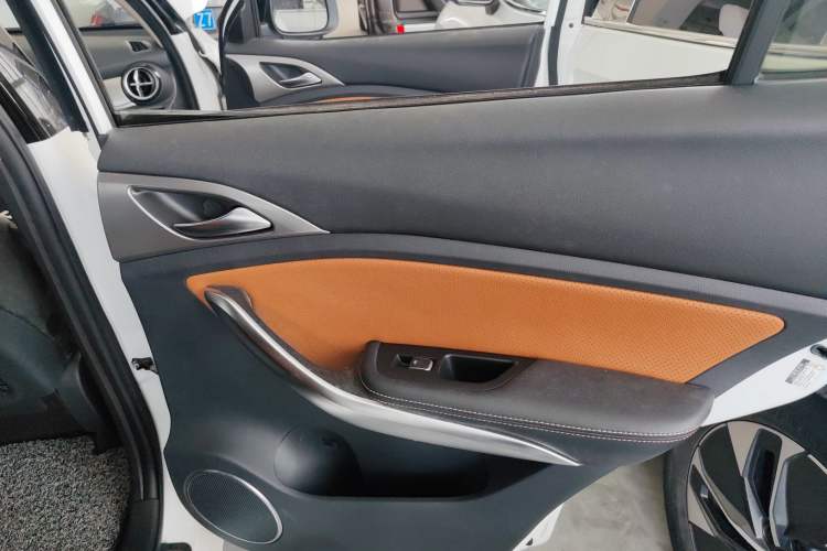 Used BYD Song 2016 2.0TID Automatic Prestige Edition
