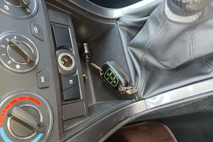 Used Great Wall Wingle 5 2017 2.0T European Version Diesel Two-Wheel Drive Advanced Large Double-Cab GW4D20E
