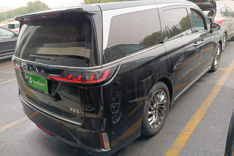 Used VOYAH Dream 2024 PHEV Ultra-Long Range Flagship Edition
