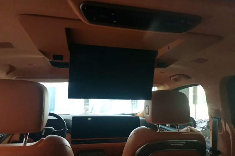 Used Wey Gaoshan 2025 Four-Wheel Drive Alpine 9
