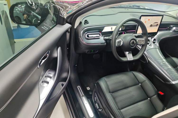 Used  #3 2024 Dynamic Standard Edition
