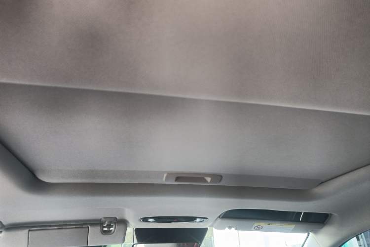 Used  L6 2025 EM-i 140km Starship Edition
