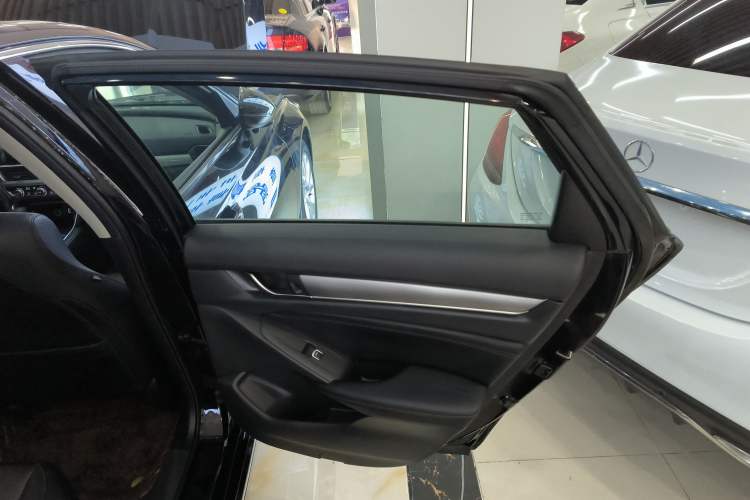 Used Honda Accord 2018 260TURBO Elite Edition China VI
