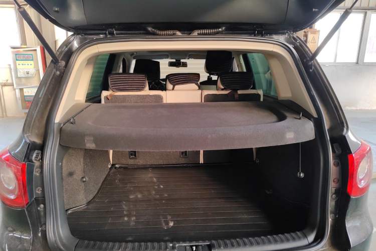 Used Volkswagen Tiguan 2012 2.0 TSI Automatic All-Wheel Drive Flagship Edition