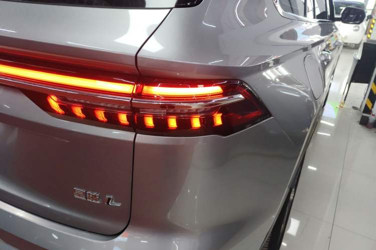 Used Geely Auto Monjaro L 2024 2.0TD High-Power Automatic Two-Wheel Drive Yunqi Version
