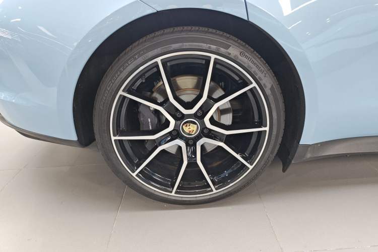 Used Porsche Taycan 2022-Year Updated Taycan
