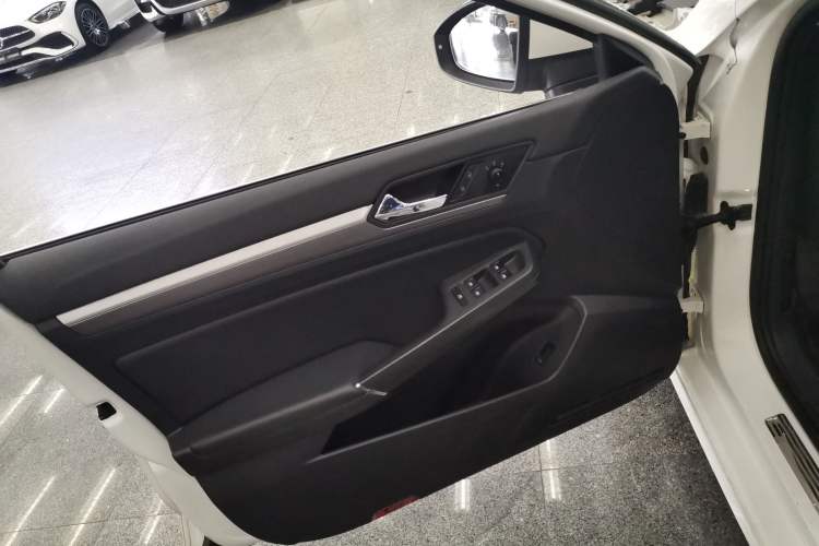 Used Volkswagen Lamando 2021 Revised Version 280TSI DSG Comfort Edition
