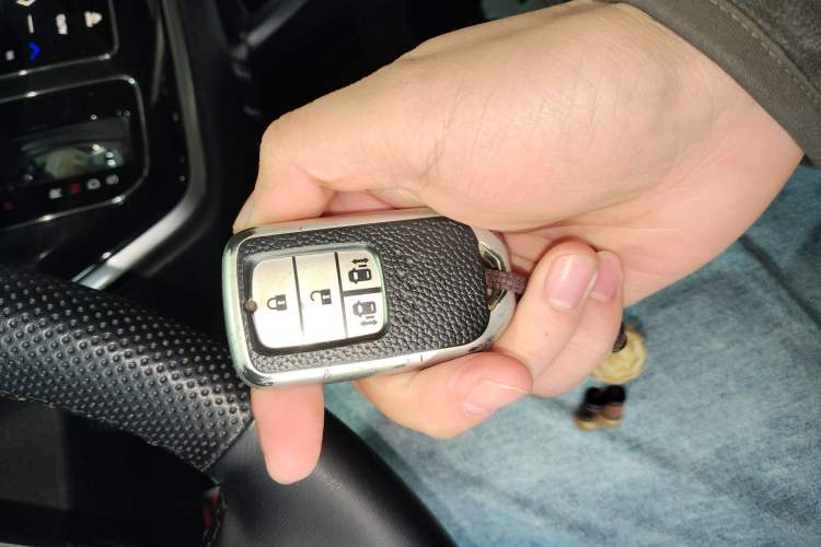 Used Honda Elysion 2019 2.0L Hybrid Luxury Edition
