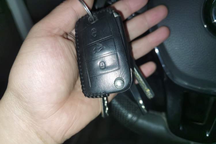 Used Volkswagen Tiguan L 2019 330TSI Automatic Two-Wheel Drive Panoramic Comfort Edition China VI Standard
