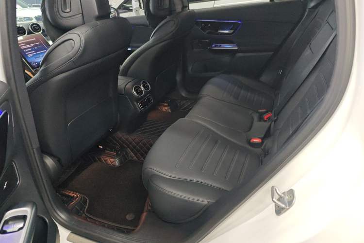 Used Mercedes-Benz GLC 2023 GLC 260 L 4MATIC Dynamic Edition 5-seater
