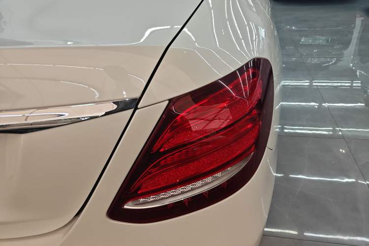 Used Mercedes-Benz E-Class 2018 E 200 L Sport Edition
