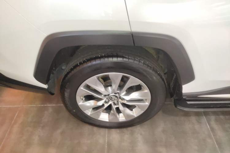 Used Toyota Wildlander 2020 2.0L CVT 4x4 Luxury Edition
