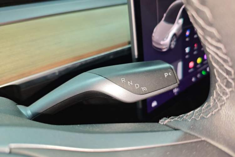 Used Tesla Model Y 2021 Standard Range Rear-Wheel Drive Version