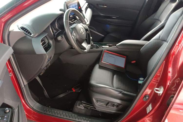 Used Toyota IZOA 2021 2.0L Yichi Version
