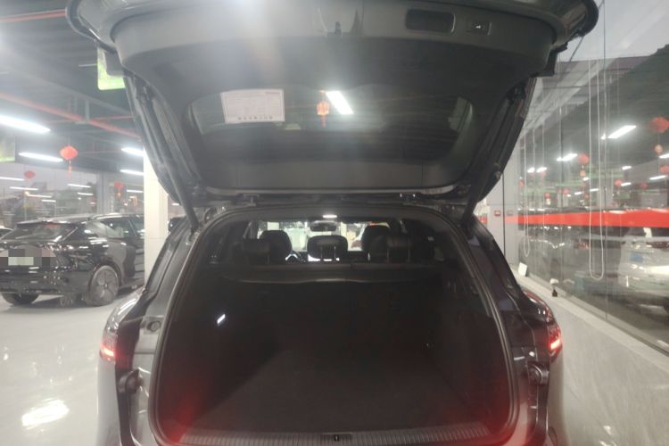 Used VOYAH FREE 2025 318 259 km All-Wheel-Drive Exploration Edition
