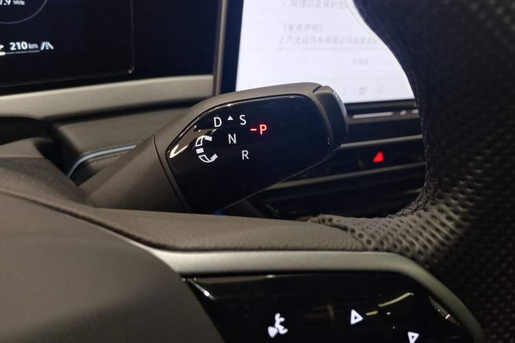 Used Volkswagen Passat 2025 Pro 380TSI Starry Dragon Luxury Edition
