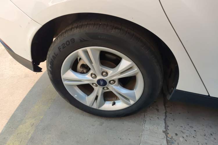 Used Ford Focus 2017 Hatchback 1.6L Automatic Comfort Plus SmartDrive Edition
