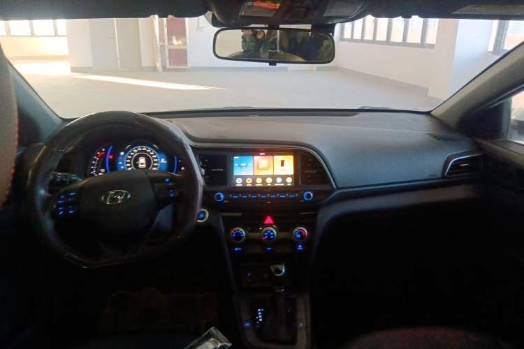 Used Hyundai Elantra 2020 1.4T Dual-Clutch Xuan Dong · Dynamic Version
