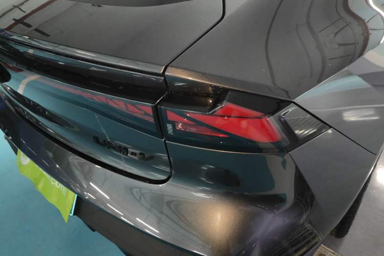 Used Changan UNI-V 2024 1.5T High-Energy Version
