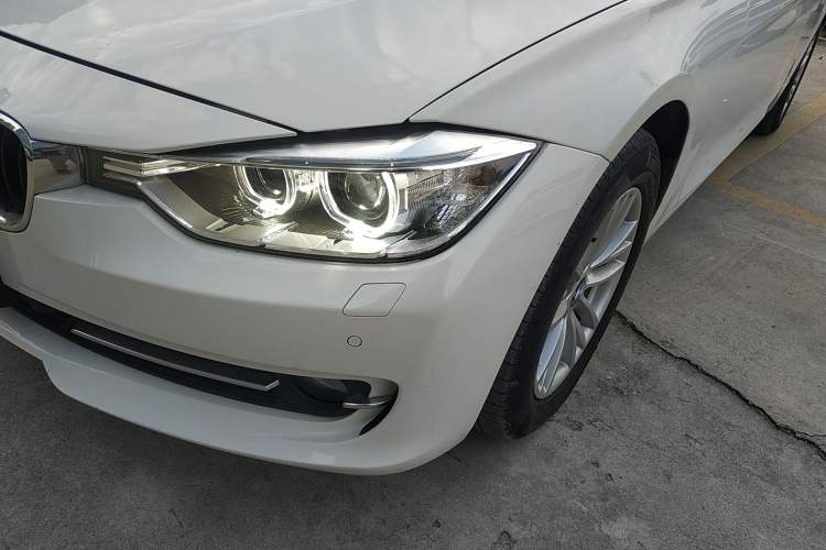 TDK.VehicleDetails.img