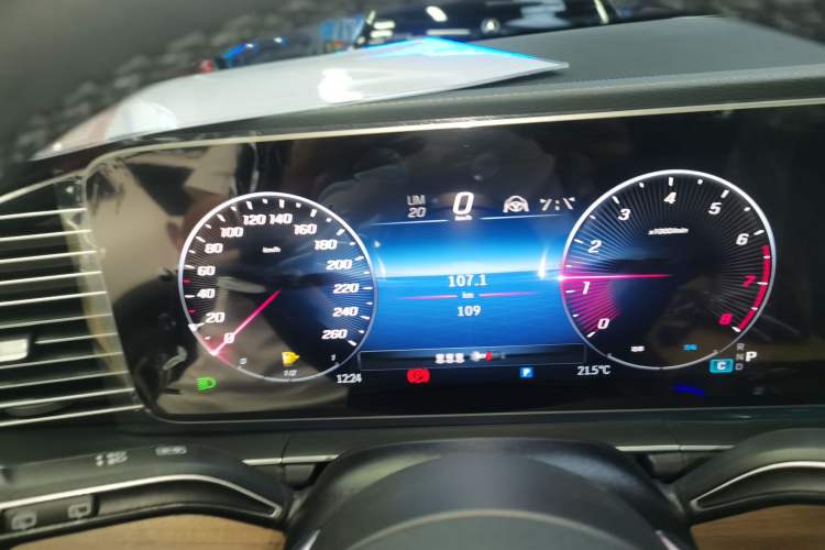 Used Mercedes-Benz GLE 2024 GLE 450 4MATIC Stylish Model
