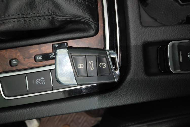 Used Volkswagen Magotan 2018 330TSI DSG Luxury Model
