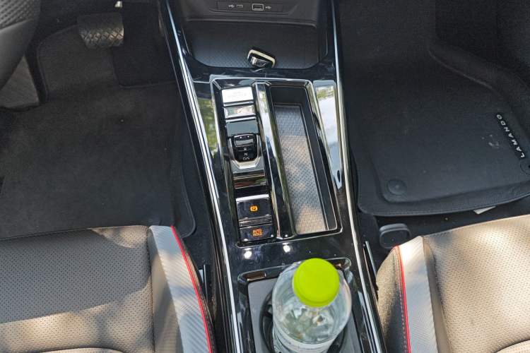 Used Volkswagen Lamando 2024 Lavida L 280TSI DSG Cool & Spicy Edition
