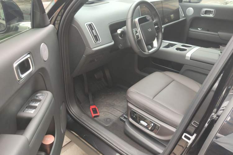 Used Li Auto L9 2022 Max model
