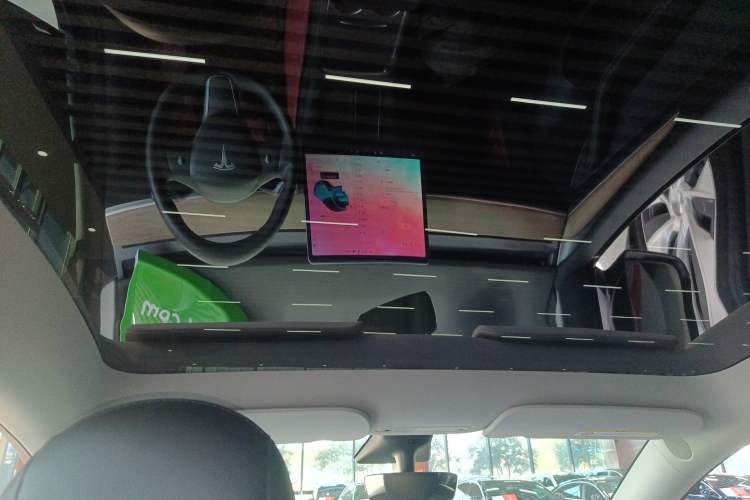 Used Tesla Model Y 2021 Long-Range All-Wheel-Drive Version 3D7