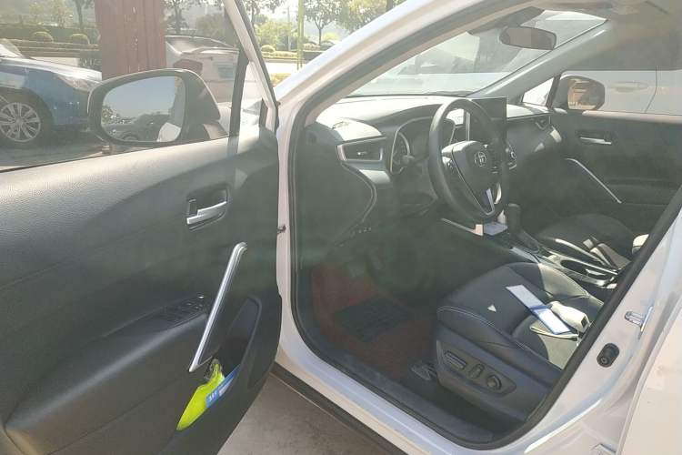 Used Toyota FRONTLANDER 2022 2.0L CVT Luxury PLUS Edition
