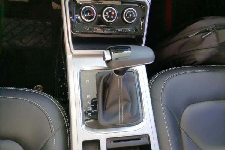 Used Bestune X40 2019 1.6L Automatic Luxury Edition China VI
