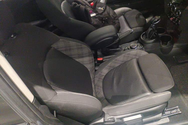 Used  MINI 2016 1.5T COOPER Avant-Garde
