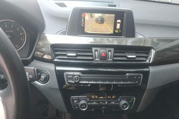 Used BMW X1 2018 sDrive20Li Leading Model
