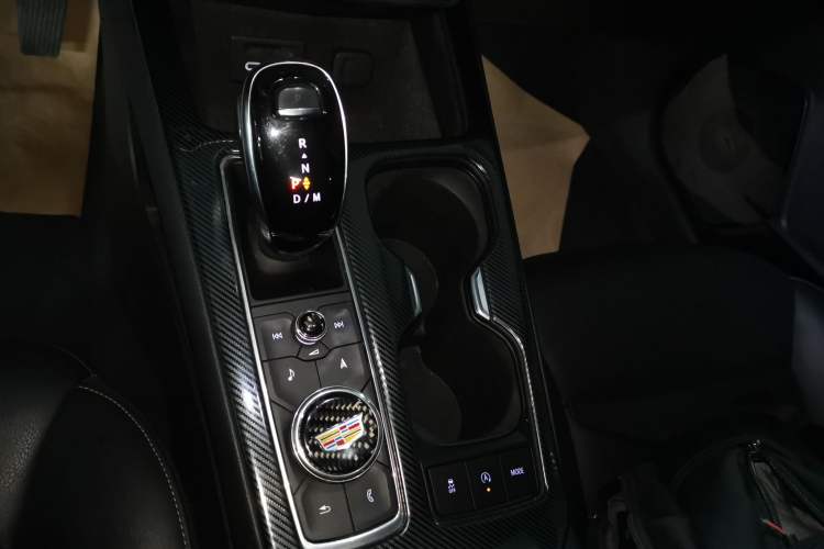 Used Cadillac XT4 2020 28T Two-Wheel-Drive Leading Version
