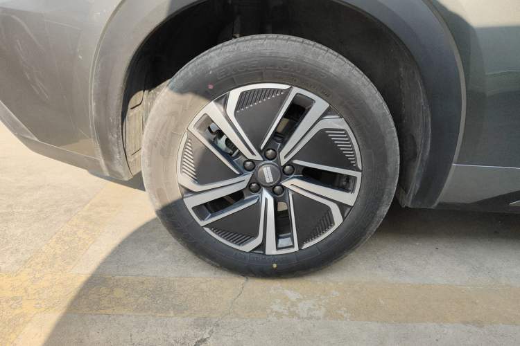 Used  Galaxy Xingjian 7 EM-i 2025 120km Launch+ Version
