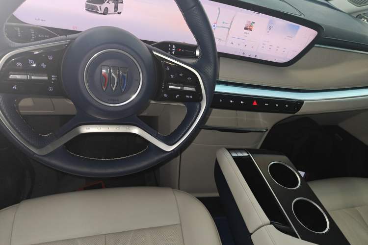 Used Buick GL8 New Energy 2024 Lu Zun Luxury Edition 7-Seater
