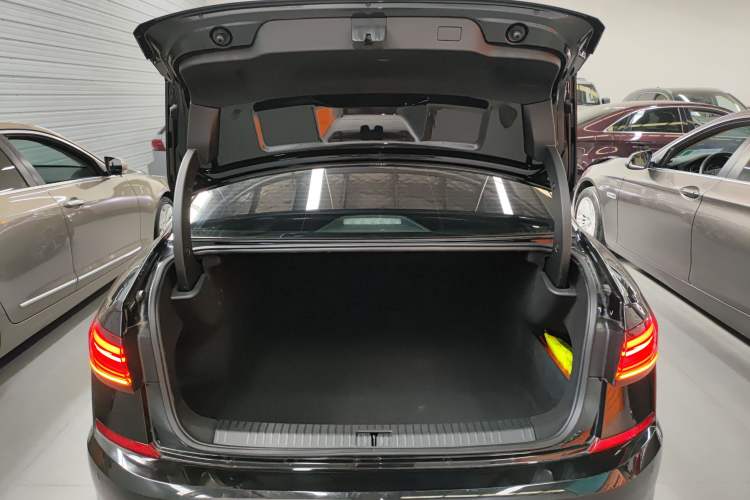 Used Volkswagen Passat 2024 380TSI Starry Dragon Edition
