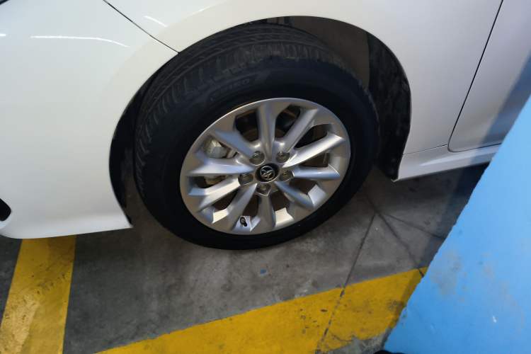 Used Toyota Corolla 2021 Dual-Motor 1.8L E-CVT Elite Edition
