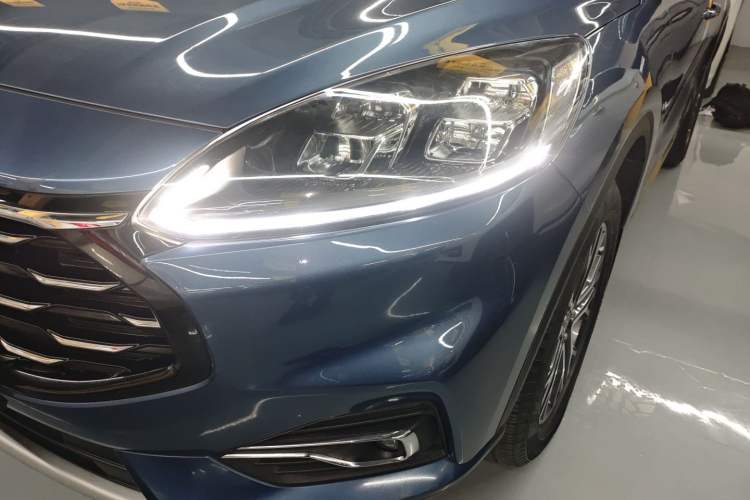 Used Ford Escape 2020 EcoBoost 245 Two-Wheel-Drive Titanium Edition
