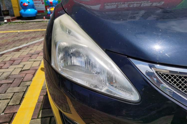 Used Nissan Tiida 2014 1.6L CVT Comfort Model
