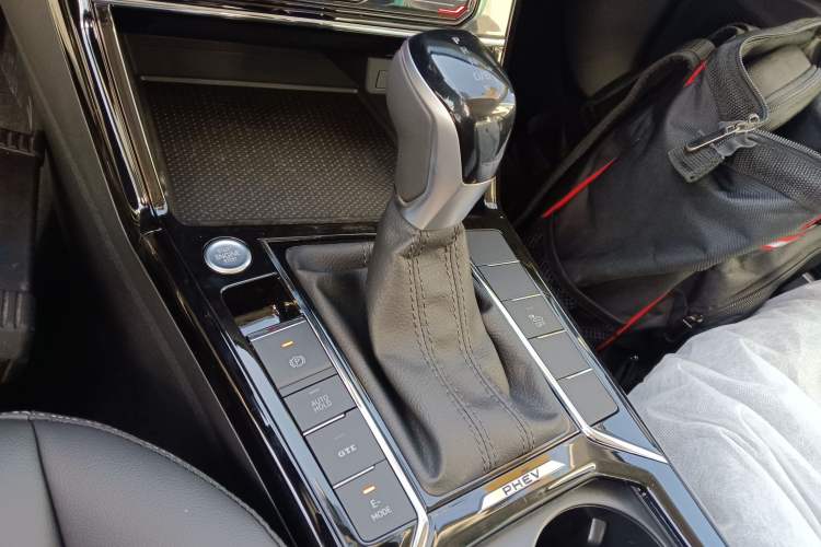 Used Volkswagen Passat New Energy 2025 430 PHEV Hybrid Business Edition